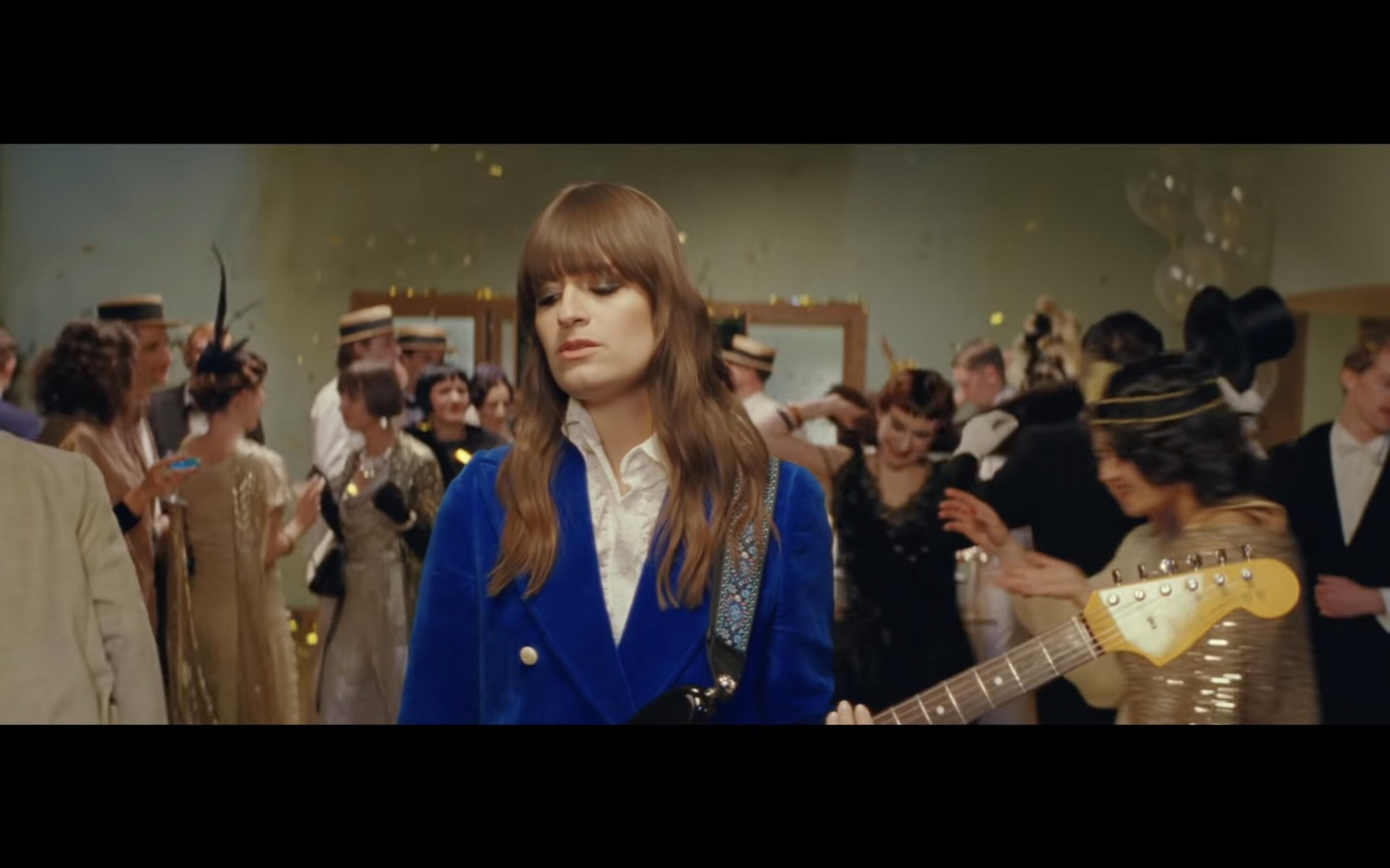 Clara Luciani: Emmanuelle - En Live à la Villa Cavrois